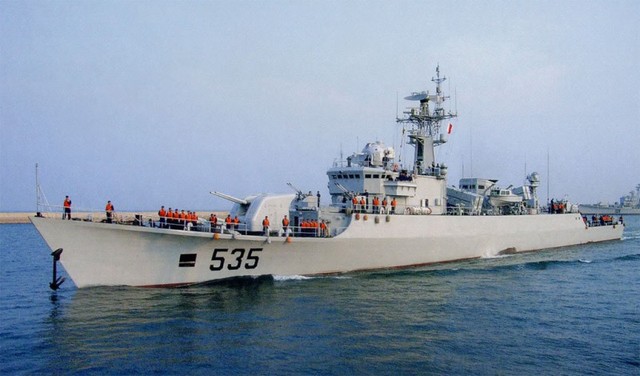 Tàu khu trục hạng nhẹ 535 thuộc lớp 053 cùng lớp tàu với các tàu 551, 552, 531 của Hải quân Trung Quốc