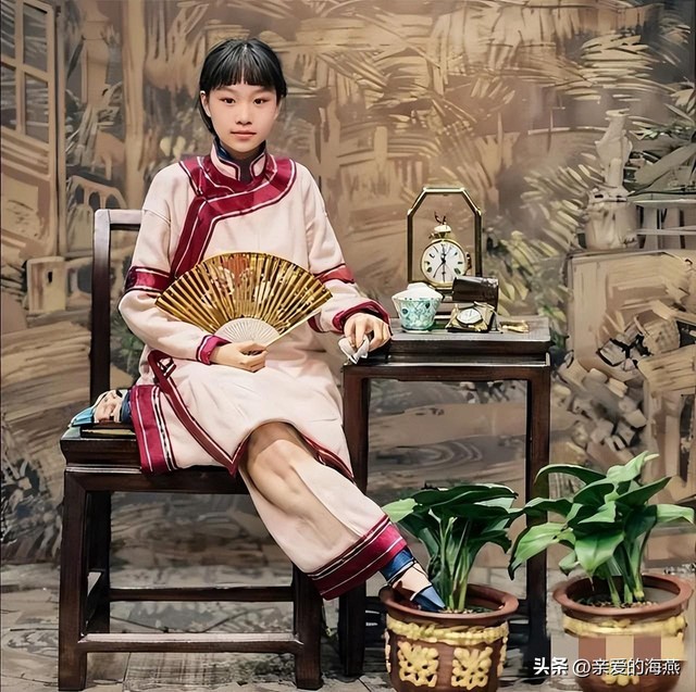 Dùng AI phục chế ảnh hiếm thời nhà Thanh: "Bật mí" nhan sắc công chúa được coi là mỹ nhân hoàng cung- Ảnh 4. Dùng AI phục chế ảnh hiếm thời nhà Thanh: "Bật mí" nhan sắc công chúa được coi là mỹ nhân hoàng cung- Ảnh 4.