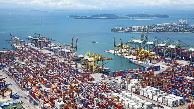 Vận tải và kho bãi trở thành động lực tăng trưởng kinh tế Singapore trong quý 1/2024.
