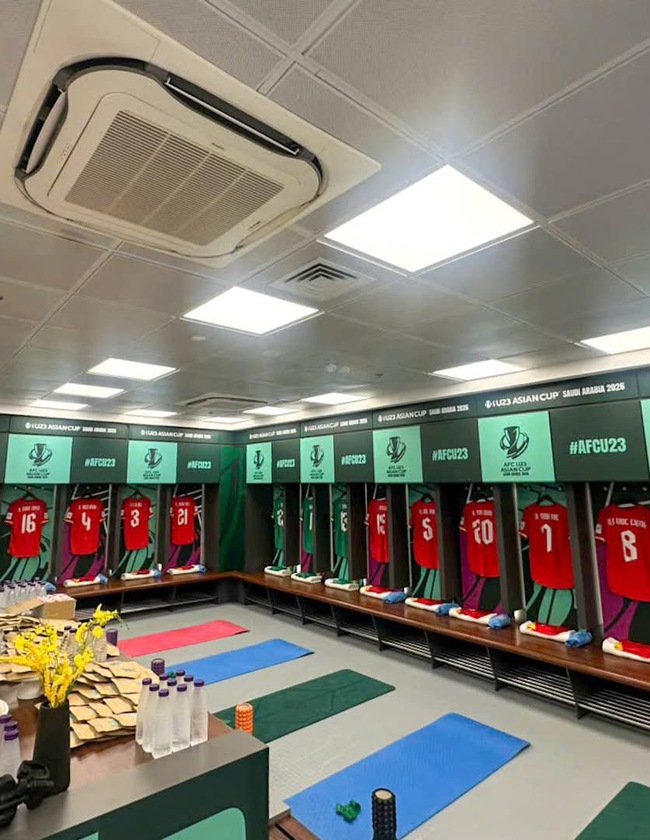 Diễn biến trận đấu U23 Việt Nam vs U23 UAE: Đ&igrave;nh Bắc dự bị, HLV Kim Sang-sik d&ugrave;ng h&agrave;ng c&ocirc;ng &ldquo;lạ&rdquo; - Ảnh 3.