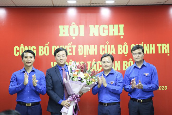 Bộ Chính trị giới thiệu anh Lê Quốc Phong để bầu làm Bí thư Tỉnh ủy Đồng Tháp - Ảnh 1.