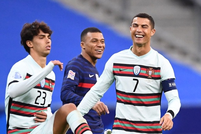 Ronaldo tịt ngòi, Bồ Đào Nha và Pháp bất phân thắng bại - Ảnh 8.