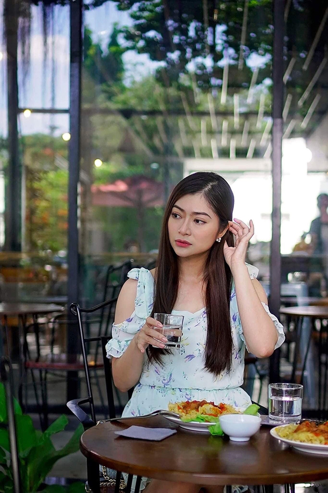 Đạo diễn Trác Huỳnh Nhựt Tân được NSƯT Hạnh Thúy khen ngợi - Ảnh 4. Đạo diễn Trác Huỳnh Nhựt Tân được NSƯT Hạnh Thúy khen ngợi - Ảnh 4.