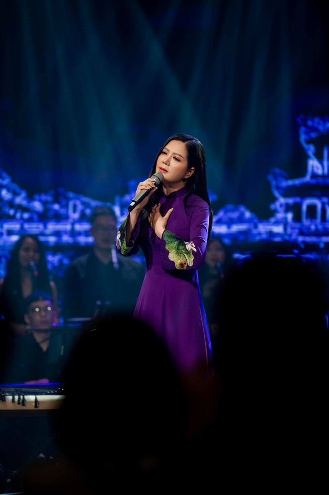 Thanh Lam, Bằng Kiều tham dự đêm nhạc từ thiện của Đinh Hiền Anh - Ảnh 3. Thanh Lam, Bằng Kiều tham dự đêm nhạc từ thiện của Đinh Hiền Anh - Ảnh 3.