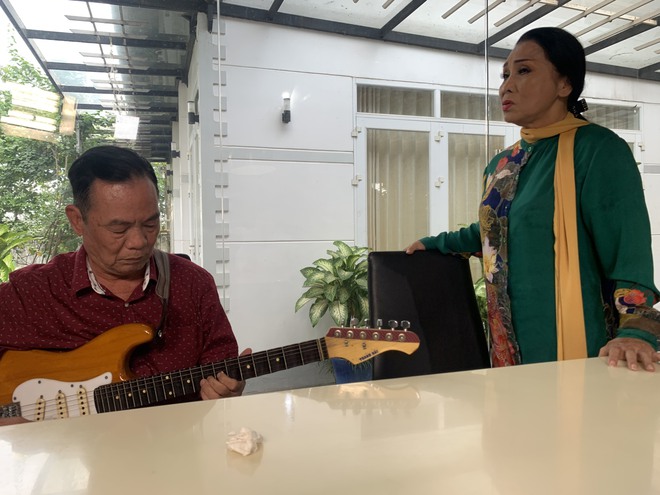 NSND Bạch Tuyết: Trẻ trung ở tuổi 76, quyết học lên tiến sĩ vì bị chê xướng ca vô loài - Ảnh 3. NSND Bạch Tuyết: Trẻ trung ở tuổi 76, quyết học lên tiến sĩ vì bị chê xướng ca vô loài - Ảnh 3.