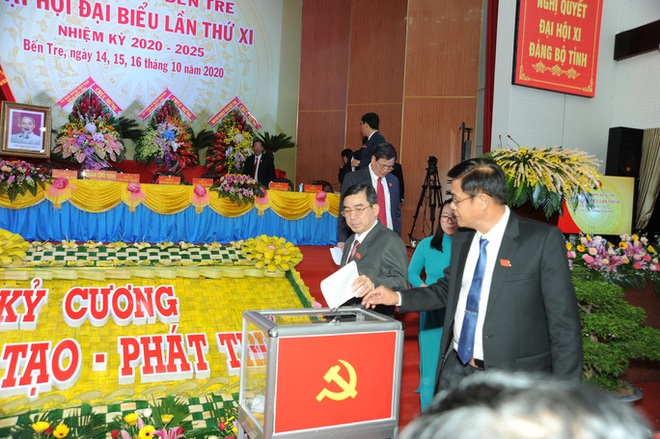 Ông Phan Văn Mãi tái đắc cử Bí thư Tỉnh ủy Bến Tre - Ảnh 1.