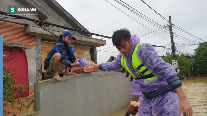 Sự thật bên trong những ngôi nhà lầu, nhà giàu giữa rốn lũ Quảng Bình - Ảnh 2.