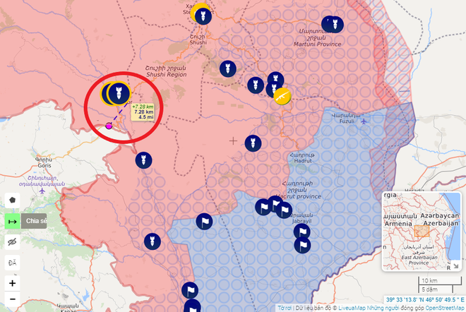 Pháo kích dồn dập, Azerbaijan từng bước cô lập Karabakh: Armenia bất lực chịu trận? - Ảnh 1.