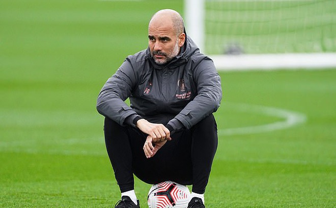 Man City gặp sự cố máy bay trước cuộc đụng độ West Ham Man City gặp sự cố máy bay trước cuộc đụng độ West Ham