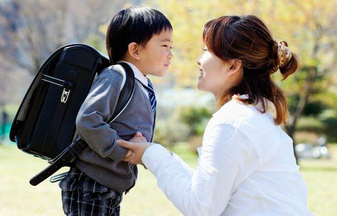 3 hành vi cho thấy con trẻ đang cầu cứu cha mẹ, các bậc phụ huynh đừng nhầm lẫn cho rằng con mình có EQ cao - Ảnh 1. 3 hành vi cho thấy con trẻ đang cầu cứu cha mẹ, các bậc phụ huynh đừng nhầm lẫn cho rằng con mình có EQ cao - Ảnh 1.