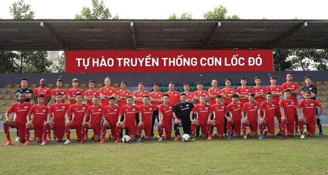 HLV Trương Việt Hoàng: Ký ức buồn 2016 và giấc mơ vàng cùng Viettel - Ảnh 3.