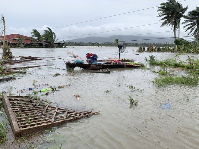 Bão Molave gây thiệt hại diện rộng tại Philippines - Ảnh 4.