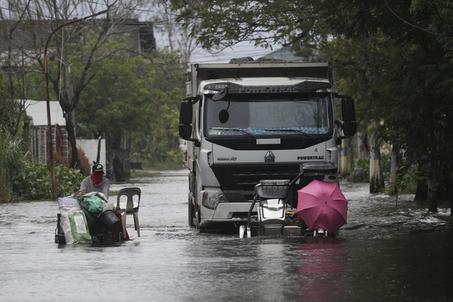 Bão Molave gây thiệt hại diện rộng tại Philippines - Ảnh 5.