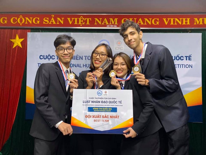 Em trai cao 1m95, nhiều thành tích khủng và nổi tiếng trên Tiktok của người mẫu Andrea - Ảnh 5. Em trai cao 1m95, nhiều thành tích khủng và nổi tiếng trên Tiktok của người mẫu Andrea - Ảnh 5.