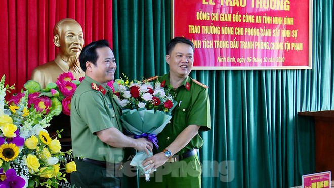 Bắt giữ 3 kg ma tuý đá, 6.000 viên ma tuý tổng hợp vận chuyển ra Hà Nội - Ảnh 3.