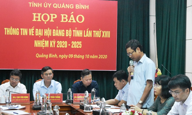 Hủy tư cách đại biểu 2 lãnh đạo bị đưa nhầm vào danh sách dự Đại hội Đảng bộ tỉnh Quảng Bình - Ảnh 2.