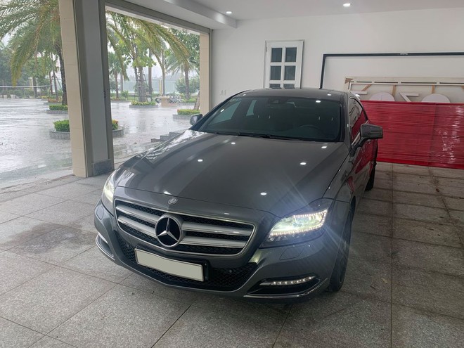 Sau 6 năm, xe dân chơi Mercedes-Benz CLS xuống giá rẻ bằng 2 chiếc Toyota Camry - Ảnh 3.