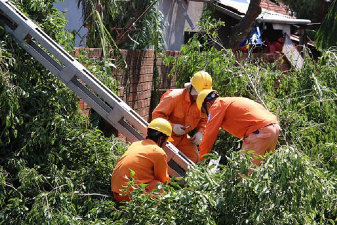 Quảng Ngãi: Thiệt hại gần 4.500 tỷ đồng do bão số 9 - Ảnh 1.