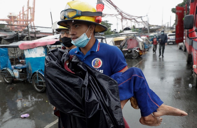 Hình ảnh bão Goni hoành hành Philippines - Ảnh 6.