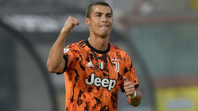 Đội hình đẹp như mơ của MU khi mua lại Cristiano Ronaldo từ Juventus - Ảnh 11.