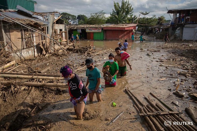 Philippines: Số nạn nhân thiệt mạng do bão Vamco tăng lên 67 người - Ảnh 2.