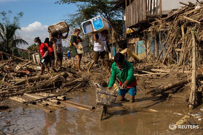 Philippines: Số nạn nhân thiệt mạng do bão Vamco tăng lên 67 người - Ảnh 4.