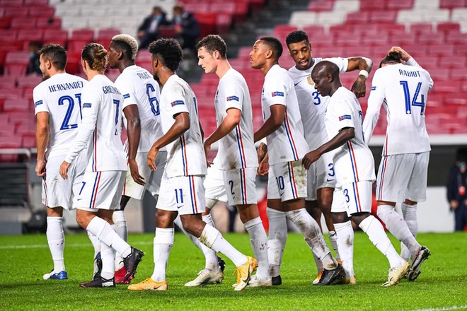 Ronaldo quỵ gối bất lực, tuyển Bồ Đào Nha chính thức thành cựu vương Nations League - Ảnh 10.