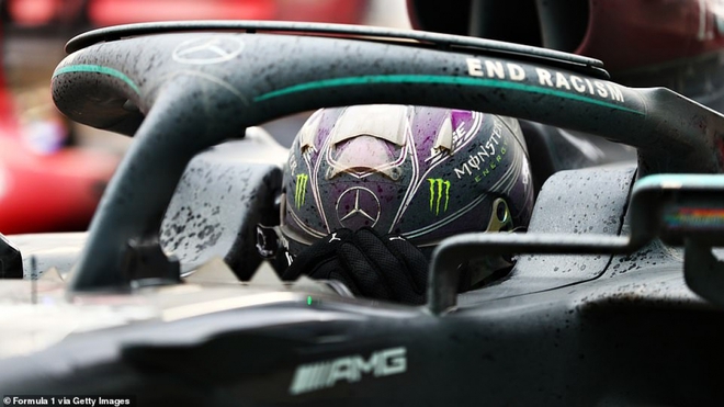 Hamilton bật khóc nức nở khi cân bằng kỷ lục vô địch F1 của Schumacher - Ảnh 2.