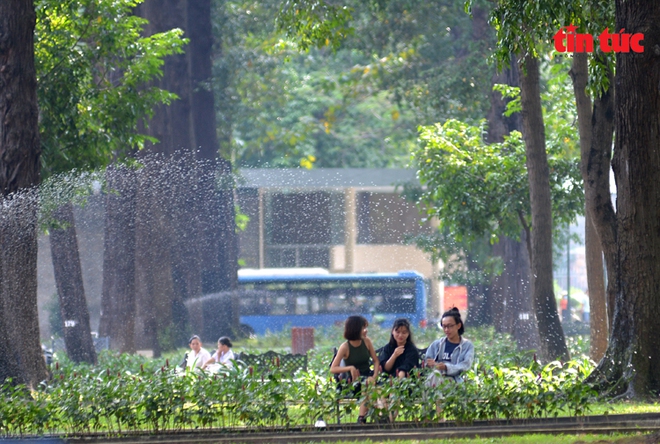 Tăng mức phạt đến 3 triệu đồng, nhiều người ở TP Hồ Chí Minh vẫn không đeo khẩu trang - Ảnh 3.