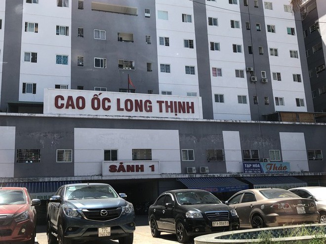 Sau vụ cháy khu nhà ở xã hội của… người giàu, Bình Định cấm đỗ ôtô gần chung cư - Ảnh 1.