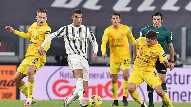 Ronaldo lập cú đúp, Juventus trở lại cuộc đua vô địch Serie A  - Ảnh 2.