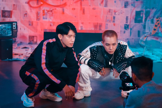 Quang Đăng cùng học trò hướng dẫn vũ đạo cho hot boy King of Rap - Ảnh 3.