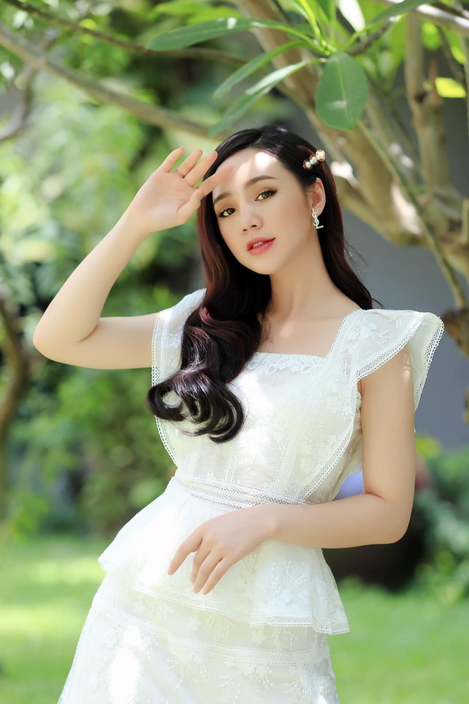 Hot girl nóng bỏng nhất Loa phường đã thay đổi ra sao? - Ảnh 10.