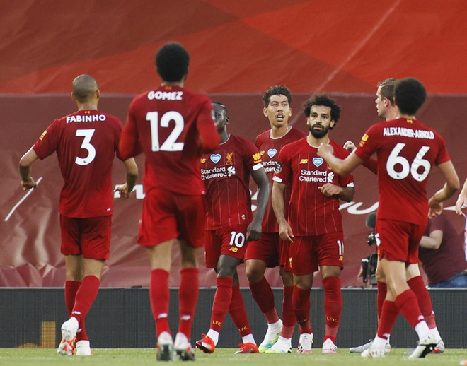 Liverpool chiếm gần nửa đội hình xuất sắc nhất thế giới năm 2020 - Ảnh 1.