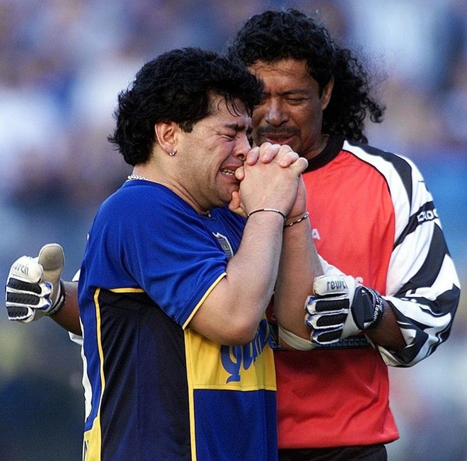 Diego Maradona: Khi người đàn ông khóc - Ảnh 4.