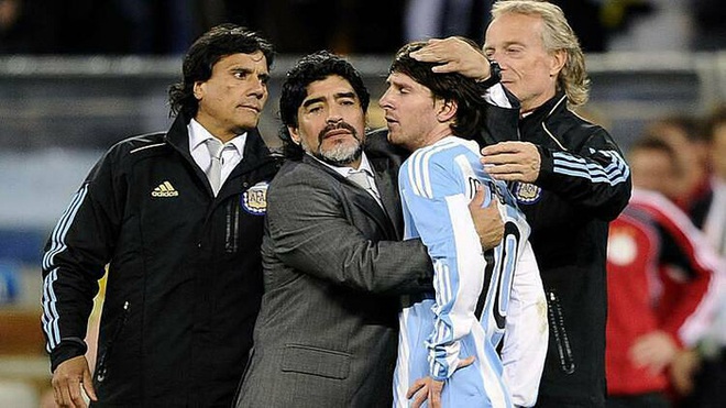 Diego Maradona: Hành trình tạo nên một huyền thoại - Ảnh 5.