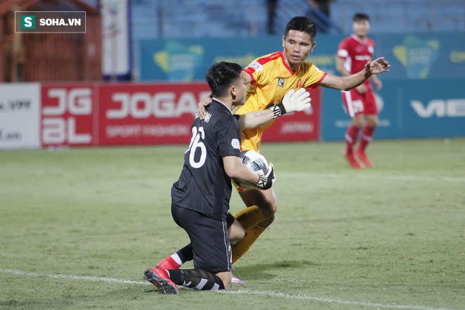 Nhà vô địch V.League tiếc nuối, Tấn Trường đau lòng sau bản danh sách của thầy Park - Ảnh 1.