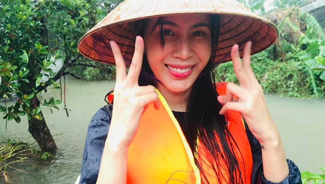 Thủy Tiên: Tôi bị sốc thực sự, hoang mang tột độ - Ảnh 4. Thủy Tiên: Tôi bị sốc thực sự, hoang mang tột độ - Ảnh 4.