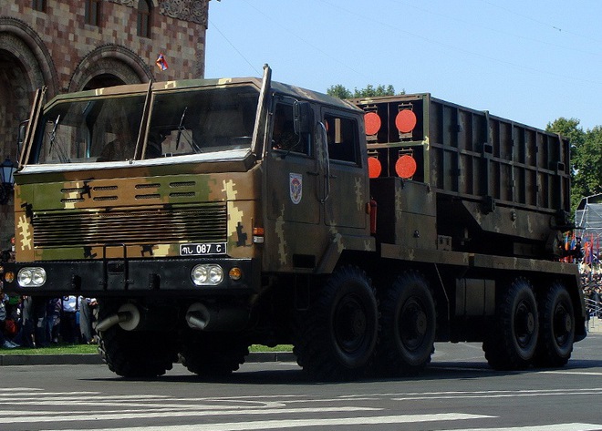 Xung đột Armenia-Azerbaijan: Pháo phản lực Trung Quốc len lỏi khắp ngõ ngách chiến trường - Ảnh 1.