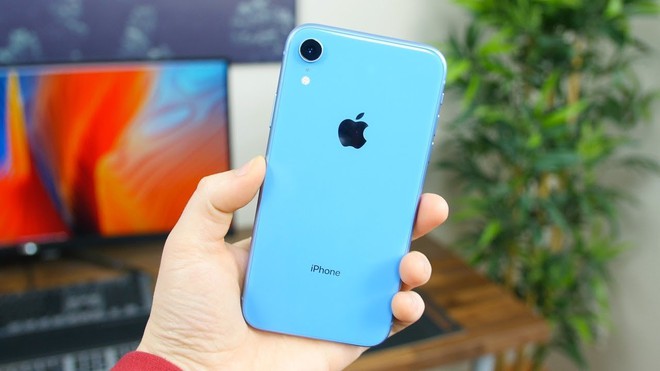 Vừa tái xuất sau khi cháy hàng, iPhone XR đã bay 4 triệu đồng, rẻ chưa từng có - Ảnh 2.