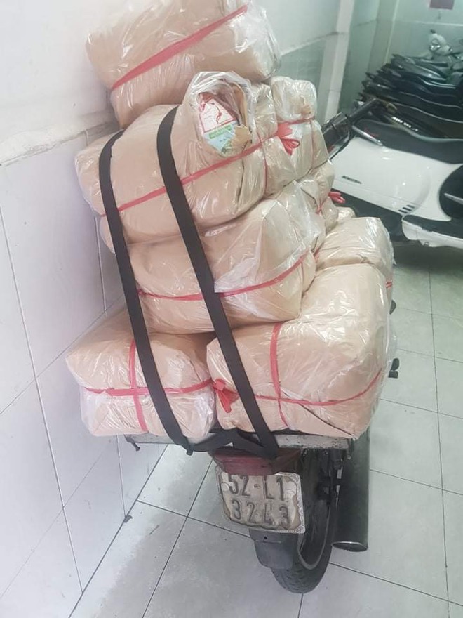 Phát hiện hàng trăm kg bột ngọt giả nhãn hiệu Ajinomoto ở Sài Gòn - Ảnh 1.