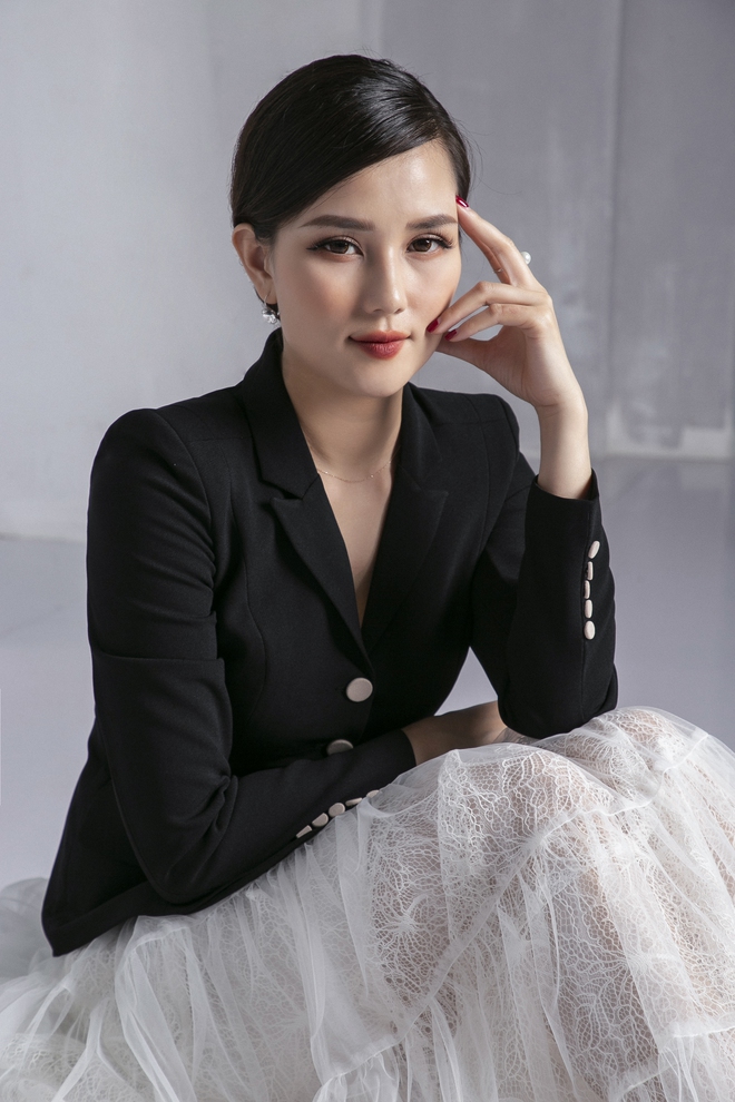 Huyền Châu hóa quý cô xinh đẹp - Ảnh 4.