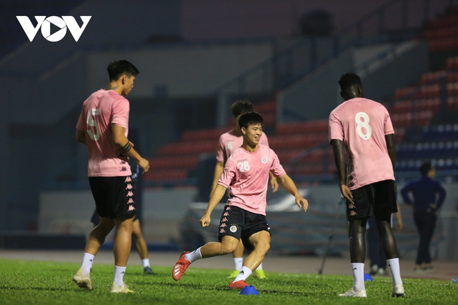 Trung vệ Duy Mạnh: Cơ hội vô địch V-League 2020 của Hà Nội FC và Viettel là 50-50 - Ảnh 2.