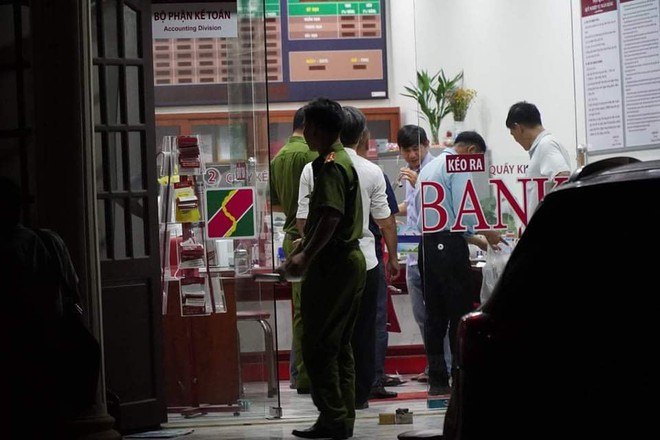 Khởi tố thanh niên cướp ngân hàng Agribank ở Đồng Nai - Ảnh 3.