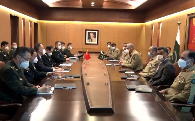 Bộ trưởng Quốc phòng Trung Quốc Ngụy Phượng Hòa có các cuộc gặp với quan chức quân đội Pakistan ở Rawalpindi.