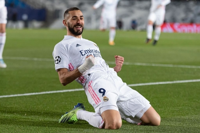 Benzema lập cú đúp, Real Madrid vào vòng 1/8 Champions League - Ảnh 4.