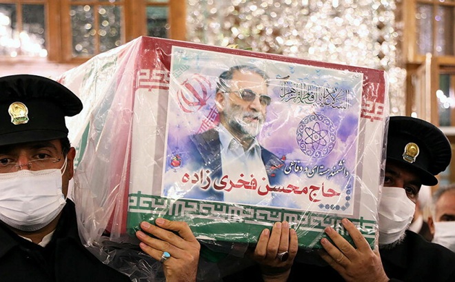 Thư ký Hội đồng Phân xử Khẩn cấp Iran Mohsen Rezaei nói rằng nhà khoa học hạt nhân hàng đầu nước này bị ám sát bằng một loại vũ khí của NATO. Ảnh: Reuters/WANA
