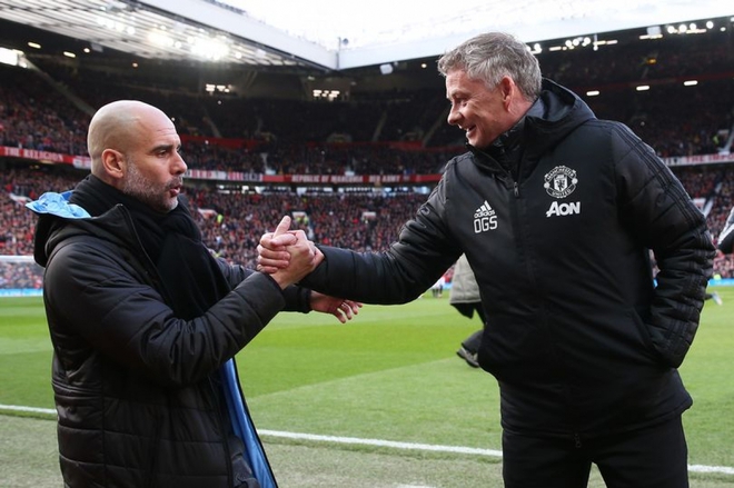 MU đại chiến Man City: HLV Solskjaer “lấn lướt” Pep Guardiola - Ảnh 1.