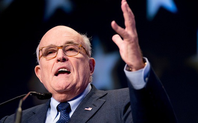 Ông Giuliani cho rằng địa vị giúp ông được điều trị bằng phương pháp đặc biệt. Ảnh: AP