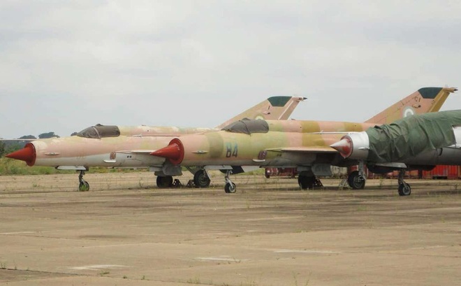Những chiếc máy bay chiến đấu phản lực MiG-21 Fishbed do Liên Xô sản xuất đang được rao bán trên mạng. Ảnh: The Drive